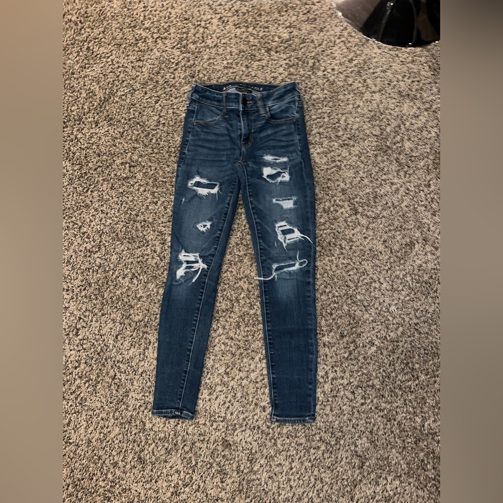 American Eagle Size 0 Jeans Skinny and Ripped.